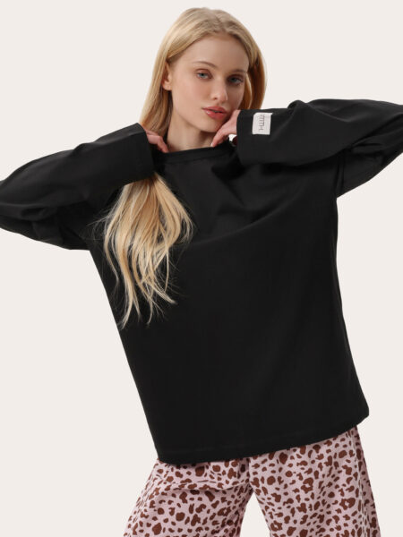 Czarny oversize longsleeve