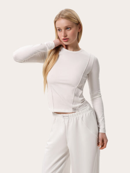 Biały slim longsleeve z szwami
