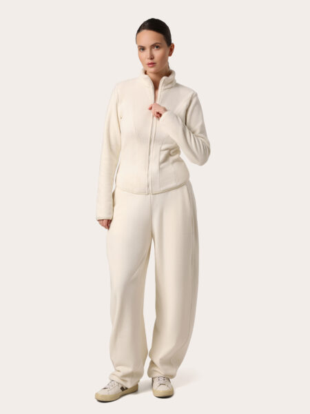 Mleczny komplet z premium fleece z dopasowaną bluzą z zamkiem