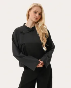 Czarna koszula w stylu azjatyckim