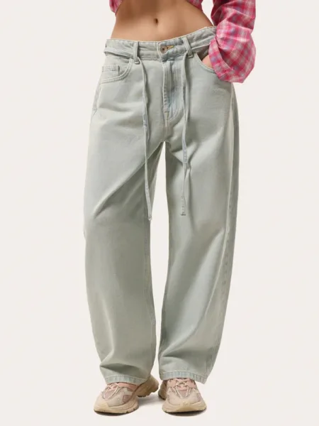 Niebieskie damskie jeansy baggy